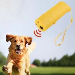 Merkloos Diervriendelijke Ultrasone Anti-Blaf Apparaat - Effectieve Hondentrainer - Anti Blaf Middel - Ultrasone Hondentrainer - Honden Clickertraining - Trainingshulp -Dierenwinkel 1200x1200 1158