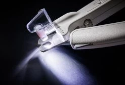 Professionele Oplaadbare LED Licht Nagelknipper, Hond, Kat, Knaagdier, Huisdieren | Dog, Cat, Nail Clipper LED Light, Rechargeable, USB Kabel | Nagelvijl - Nagelschaar Met Vijl, Opvang Van Nagels | Vergrootglas 5x | Extreem Veilig & 100% Effectief -Dierenwinkel 1200x818 1