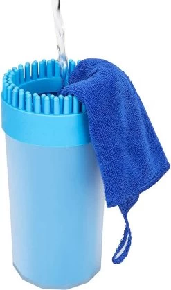 TIKKENS Hondenpoten Reiniger 2-in-1 - Hondenborstel - Hondenpoot Reiniger - Huisdier Poot Wassen - Hondenverzorging - Honden Wassen - Inclusief Microvezeldoek - XL -Dierenwinkel 709x1200 3