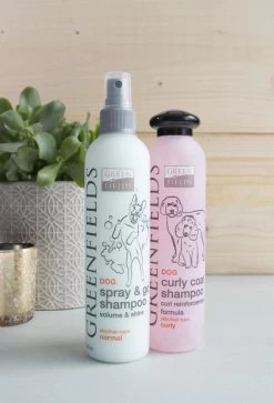 Greenfields Labradoodle Vacht Verzorgingsset - Shampoo En Anti-Klit Spray Voor Langharige Of Krullende Vacht -Dierenwinkel 817x1200